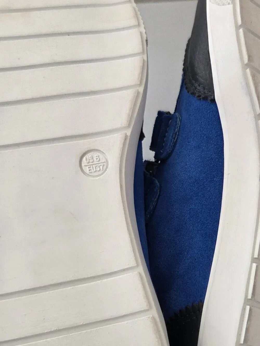 Elephantito cushioned leather